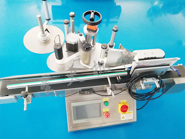 成都男男车车的车车动漫台式贴标机